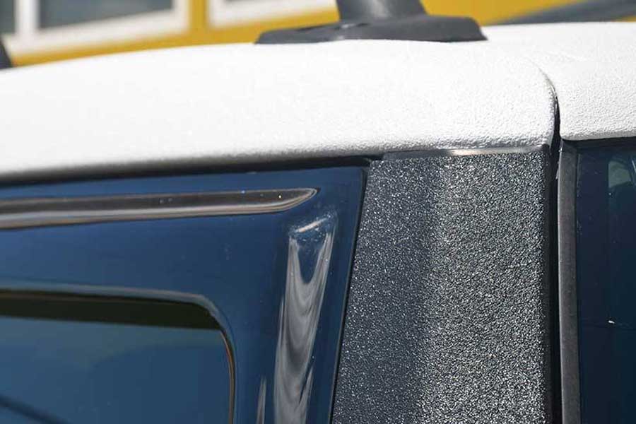 Toyota FJ Cruiser в полимерной броне Line-X