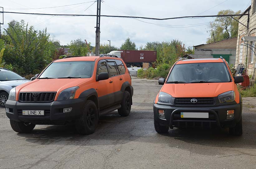 Яркая и защищенная Toyota Rav4 в Line-X!