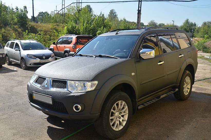 Покрытие Line-X – защита кузова автомобиля Mitsubishi Pajero Sport от механических повреждений и коррозии