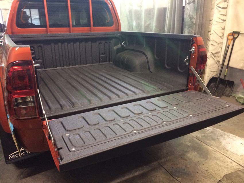 Арктический пикап в защите Line-X