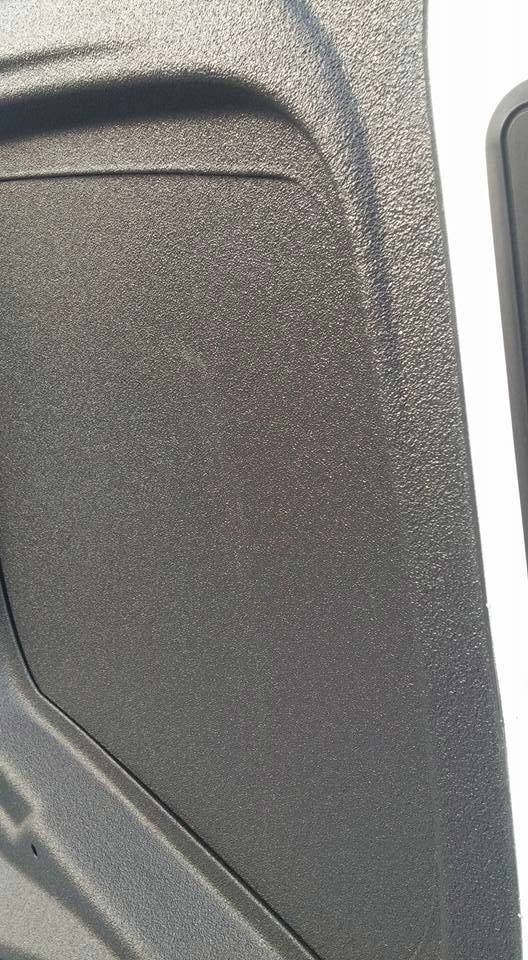 Line-X – надежная защита багажника