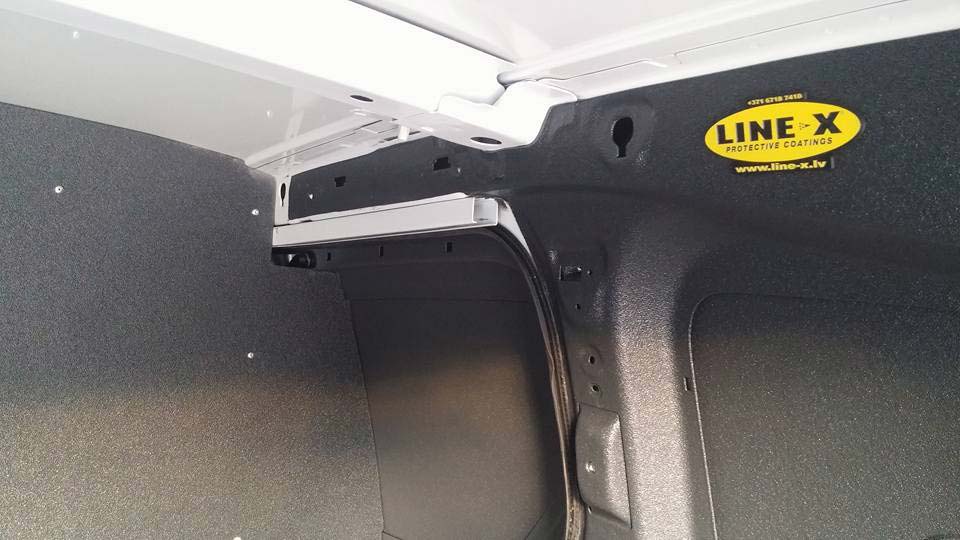 Line-X – надежная защита багажника