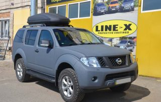 Nissan Pathfinder получил дополнительную защиту Line-X кузова и навесного оборудования от ударов и царапин
