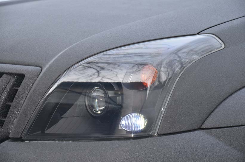 Весь кузов автомобиля был покрыт защитным полимером Line-X черного цвета