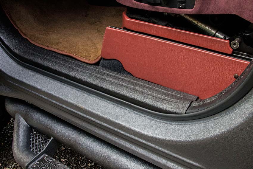 Сухопутный крейсер «АВРОРА» с бронекорпусом из Line-X