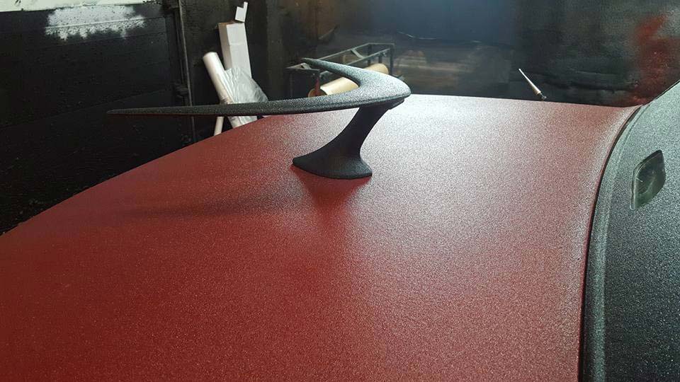 Представительский лимузин в ливрее Line-X