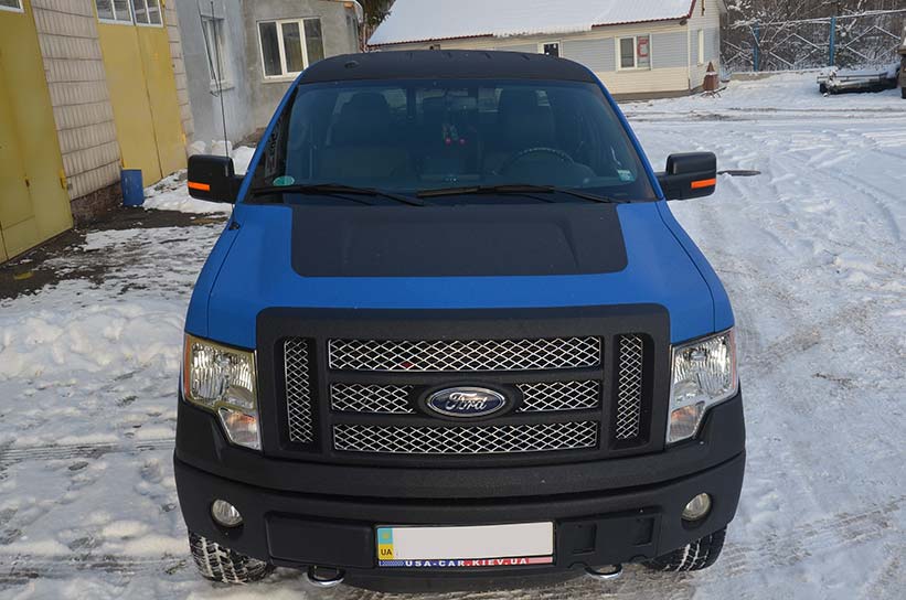 Защита кузова полноприводного пикапа Ford F-150 от механических повреждений и коррозии путем нанесения полимерного покрытия Line-X