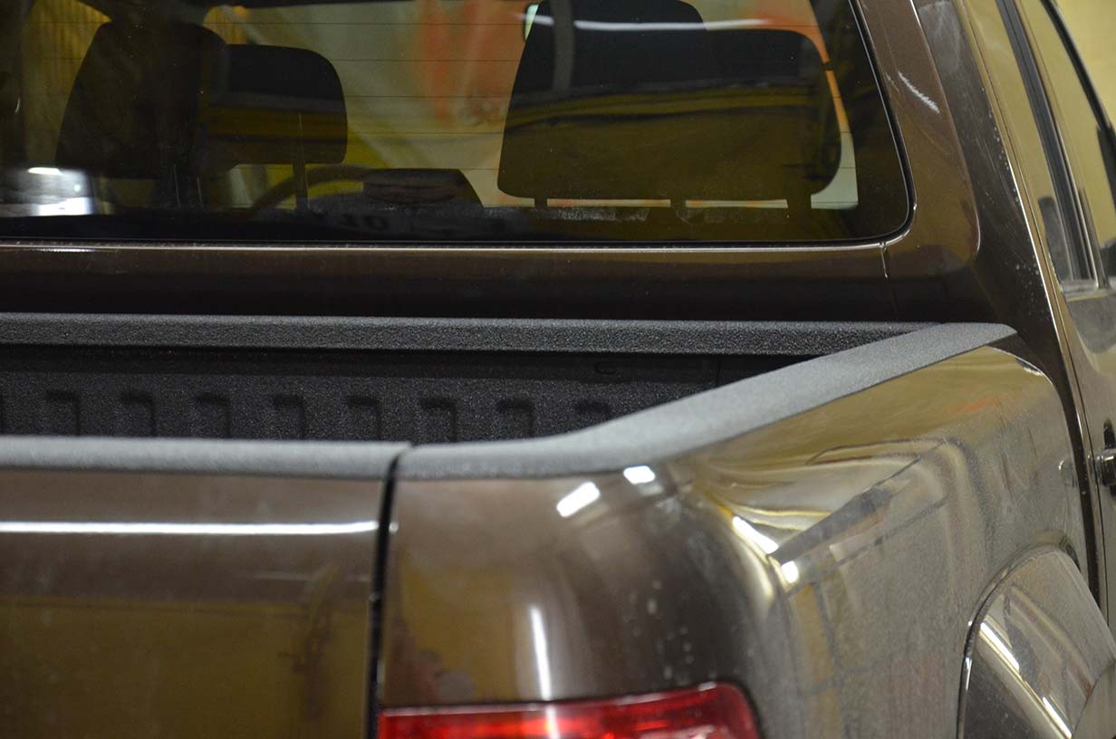 Защита внутреннего отдела багажника - полимерным покрытием Line-X