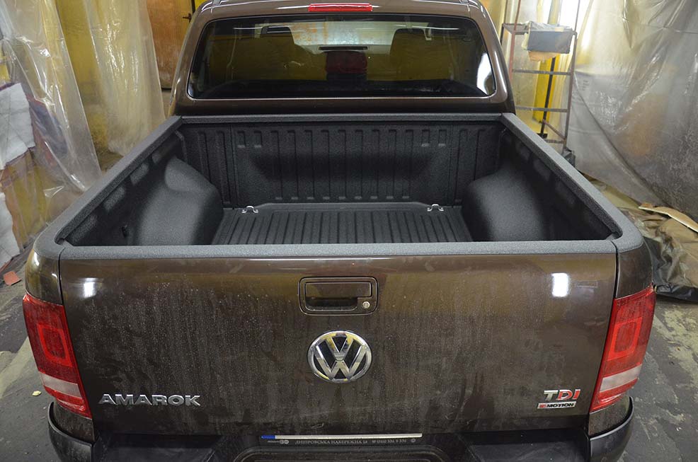 Защита внутреннего отдела багажника - полимерным покрытием Line-X