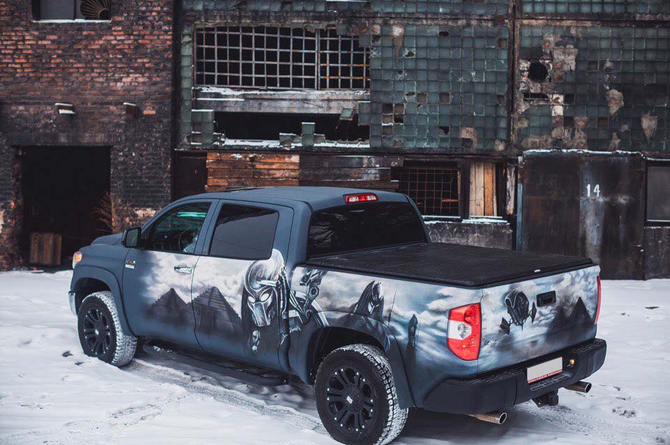 Защита кузова автомобиля полимерным покрытием Line-X, аэрография