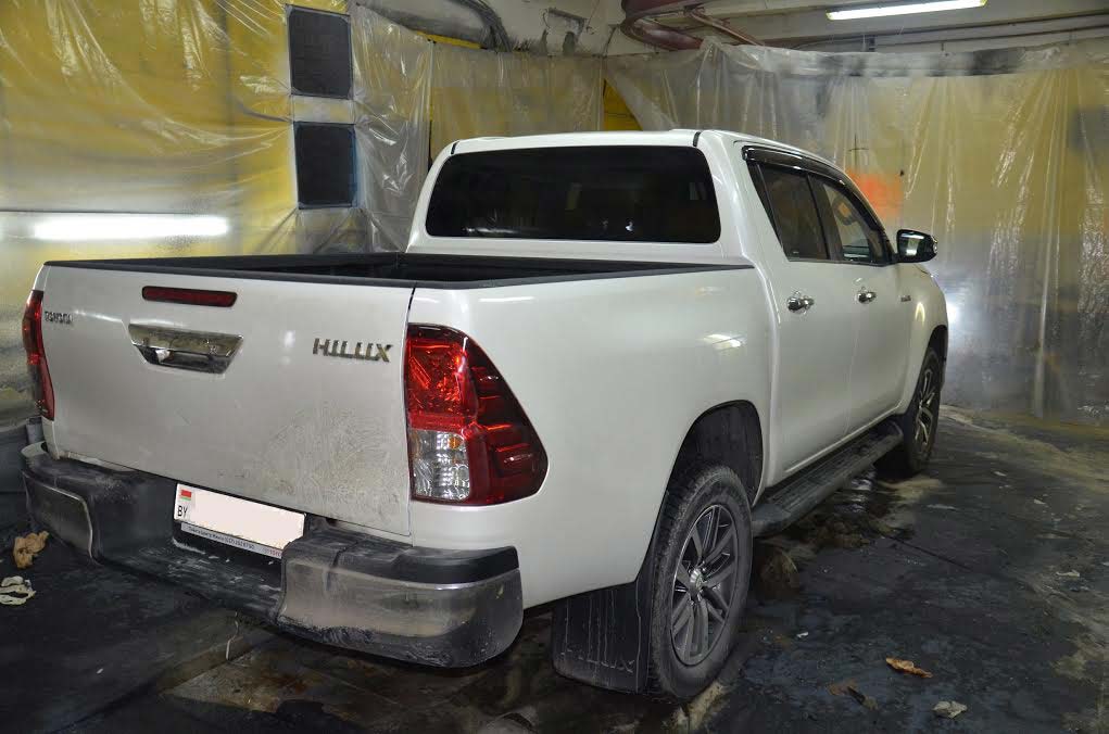 Line-X защита грузового отсека кузова пикапа Toyota Hilux