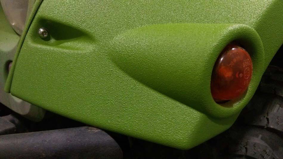 Защита кузовов автомобилей от механических повреждений и коррозии, с помощью нанесения полимерного покрытия Line-X