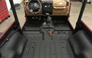 Антикоррозийная обработка несущего кузова автомобиля полимерным покрытием Line-X