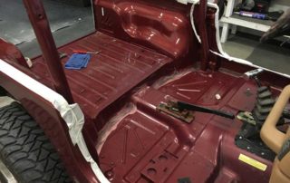 Антикоррозийная обработка несущего кузова автомобиля полимерным покрытием Line-X