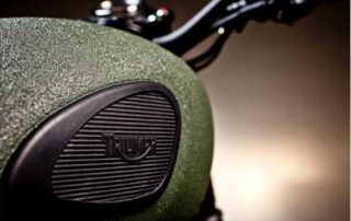 защита мотоцикла или скутера полимерным покрытием Line-X