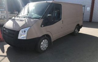 Пример защиты полиуретановым покрытием Line-X кузова грузового фургона Ford Transit.