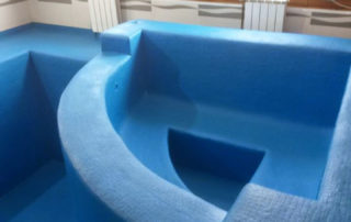 Защита бассейнов, саун и ванных кабинок полимерным покрытием Line-X