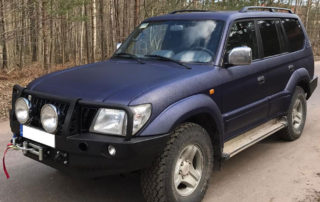 Окраска защитным полимерным покрытием Line-X кузова и силовых бамперов внедорожника Toyota Land Cruiser