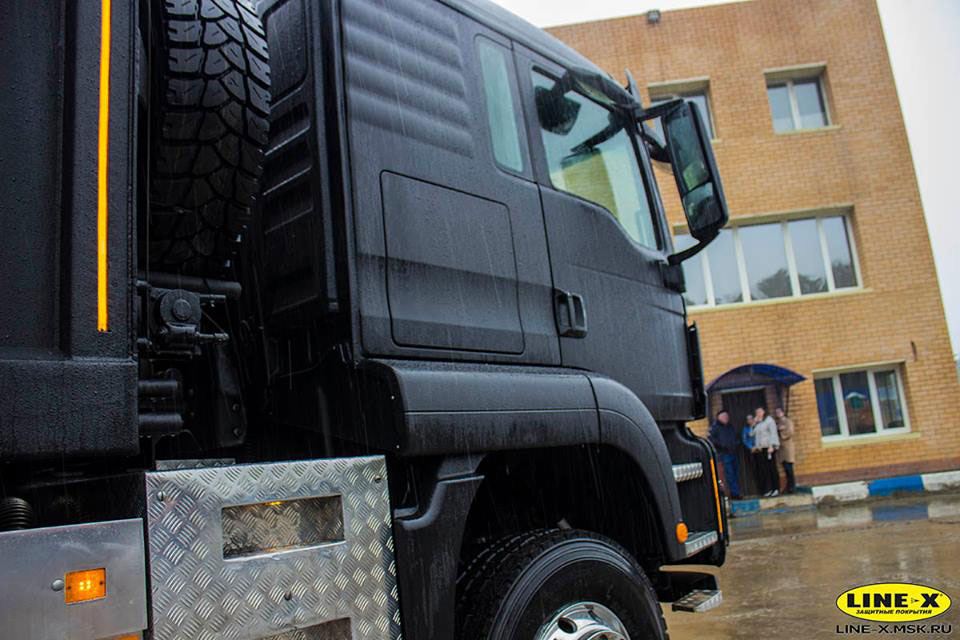 Защита самосвала MAN полимерным покрытием Line-x