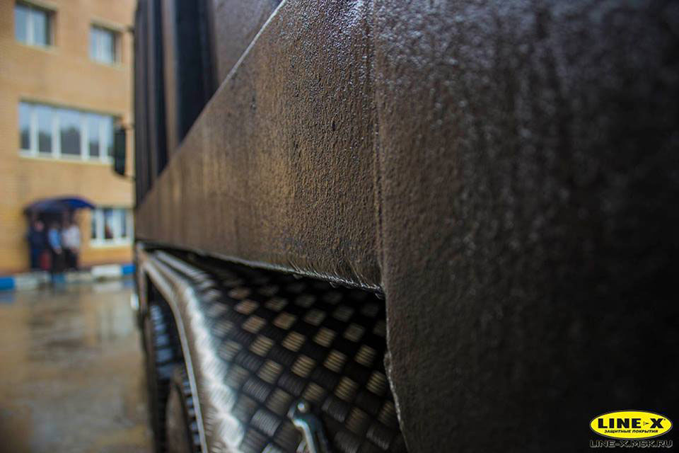 Защита самосвала MAN полимерным покрытием Line-x