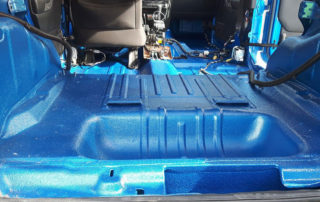 Шумоизоляция и антикоррозийная обработка салона автомобиля защитным полимерным покрытием Line-X