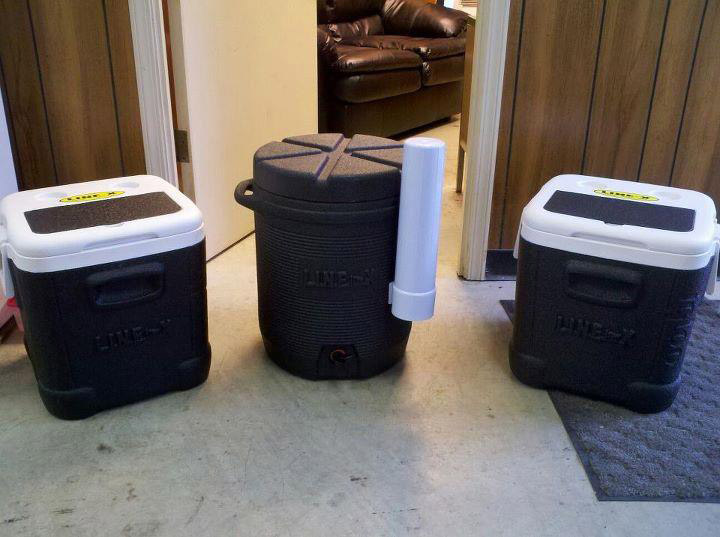 Защита тары и емкостей для воды: переносных холодильников, кулеров и термосов полимерным покрытием Line-X