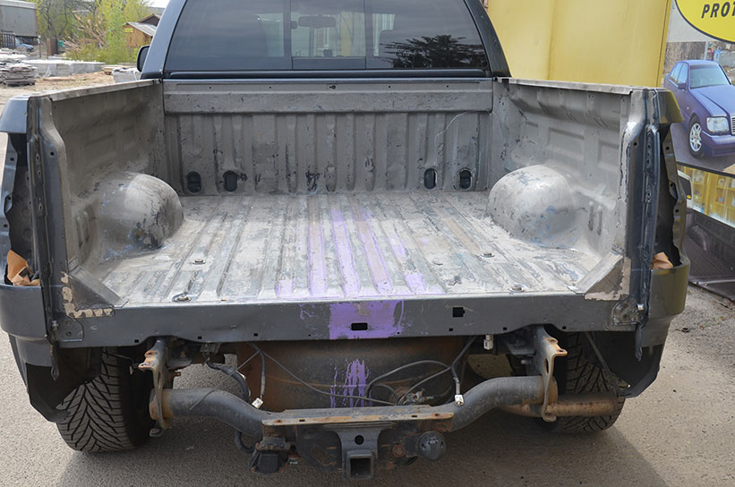 Защита кузова пикапа Toyota Tundra полимерным покрытием Line-X