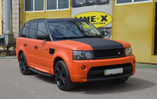 Эксклюзивная защита кузова внедорожника премиум класса Range Rover Sport полимерным покрытием Line-X
