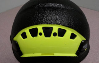 Защита строительной каски полимерным покрытием Line-X