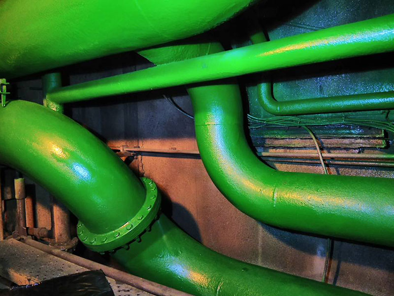 Ремонт труб теплотрассы высокого давления с помощью защитного полимерного покрытия Line-X