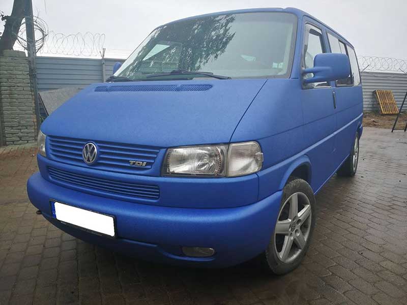 Сделать микроавтобус или фургон для перевозки грузов привлекательным и одновременно практичным - поможет защитное полимерное покрытие Line-X.