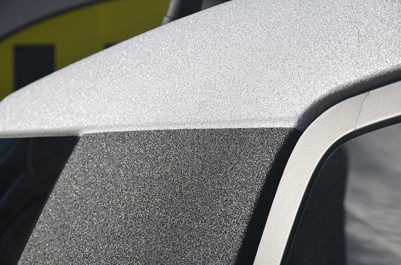 Защита кузова внедорожника Toyota FJ Cruiser полимерным покрытием Line-X, от механических повреждений и коррозии