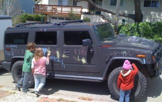 Защита автомобиля от вандализма полимерным покрытием Line-X