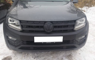 Защита полимерным покрытием Line-X накладных пластиковых аксессуаров пикапа Volkswagen Amarok