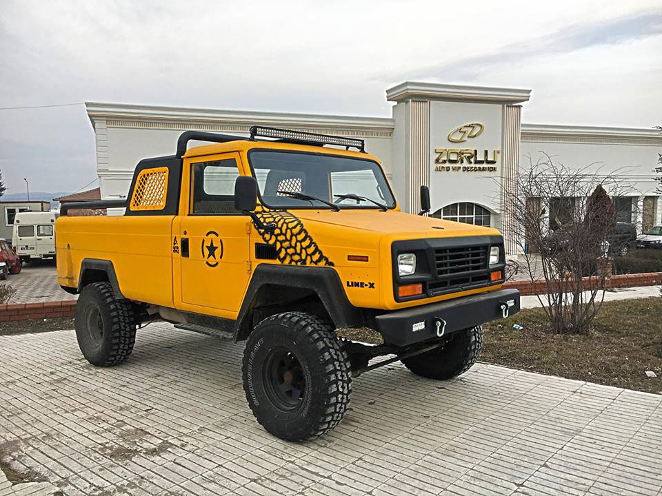 Восстановление кузова автомобиля с помощью защитного полимерного покрытия Line-X