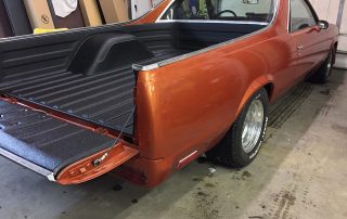 Защита багажного отделения хот-рода полимерным покрытием Line-X от сколов, царапин и коррозии