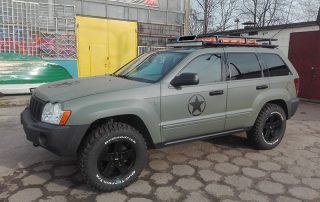 Защита бамперов Jeep Cherokee полимерным покрытием Line-X от сколов, ударов и царапин