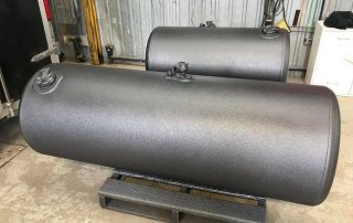 Защита дизельных баков автомобиля полимерным покрытием Line-X от механических повреждений и коррозии