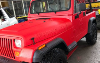 Защита кузова и элементов салона джипа Wrangler полимерным покрытием Line-X от механических повреждений и коррозии