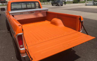 Защита кузова грузового отдела пикапа полимерным покрытием Line-X от механических повреждений и коррозии