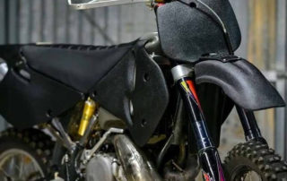 Восстановление пластиковых деталей мотоцикла KTM после аварии с применением защитного полимерного покрытия Line-X