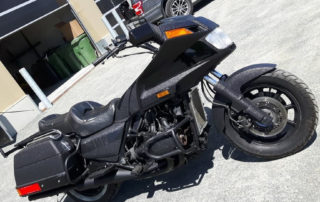 Косметический ремонт видавшего виды двухколесного супертяжёлого круизера с использованием защитного полимерного покрытия Line-X