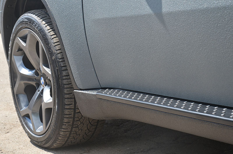 Защита кроссовера BMW X6 полимерным покрытием Line-X от механических повреждении коррозии