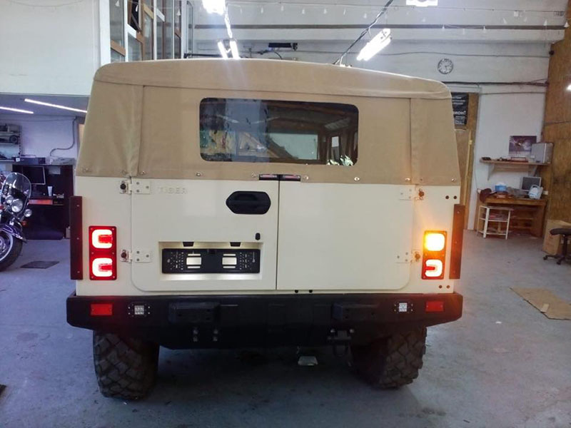 Защита кузова внедорожника «Тигр» полимерным покрытием Line-X от ударов, царапин и коррозии