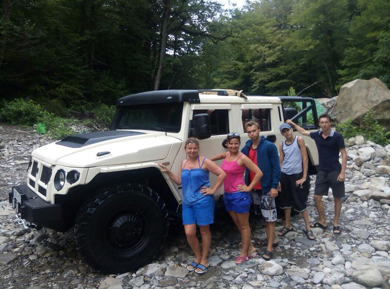 Защита кузова внедорожника «Тигр» полимерным покрытием Line-X от ударов, царапин и коррозии