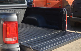 Защита багажного отделения пикапа Volkswagen Amarok полимерным покрытием Line-X, от механических повреждений и коррозии