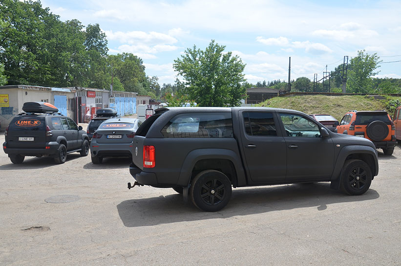 Защита кузова Volkswagen Amarok полимерным покрытием Line-X от механических повреждений и коррозии