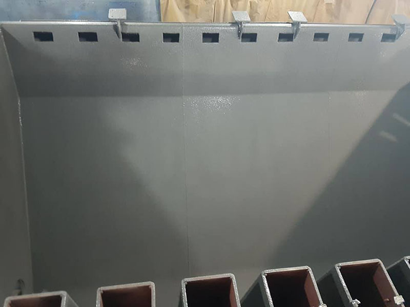 Защита оборудования для машиностроения, металлургии, обогатительных и коксохимических заводов полимерным покрытием Line-X