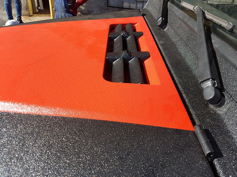 Защита уникального трехосного монстра Mersedes G Mansory 6x6 полимерным покрытием Line-X от механических повреждений и коррозии.