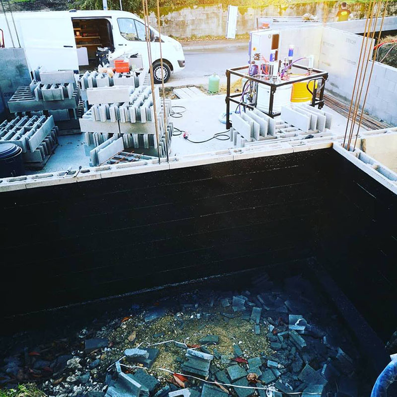 Гидроизоляция фундаментов, подвалов задний защитным полимерным покрытием Line-X